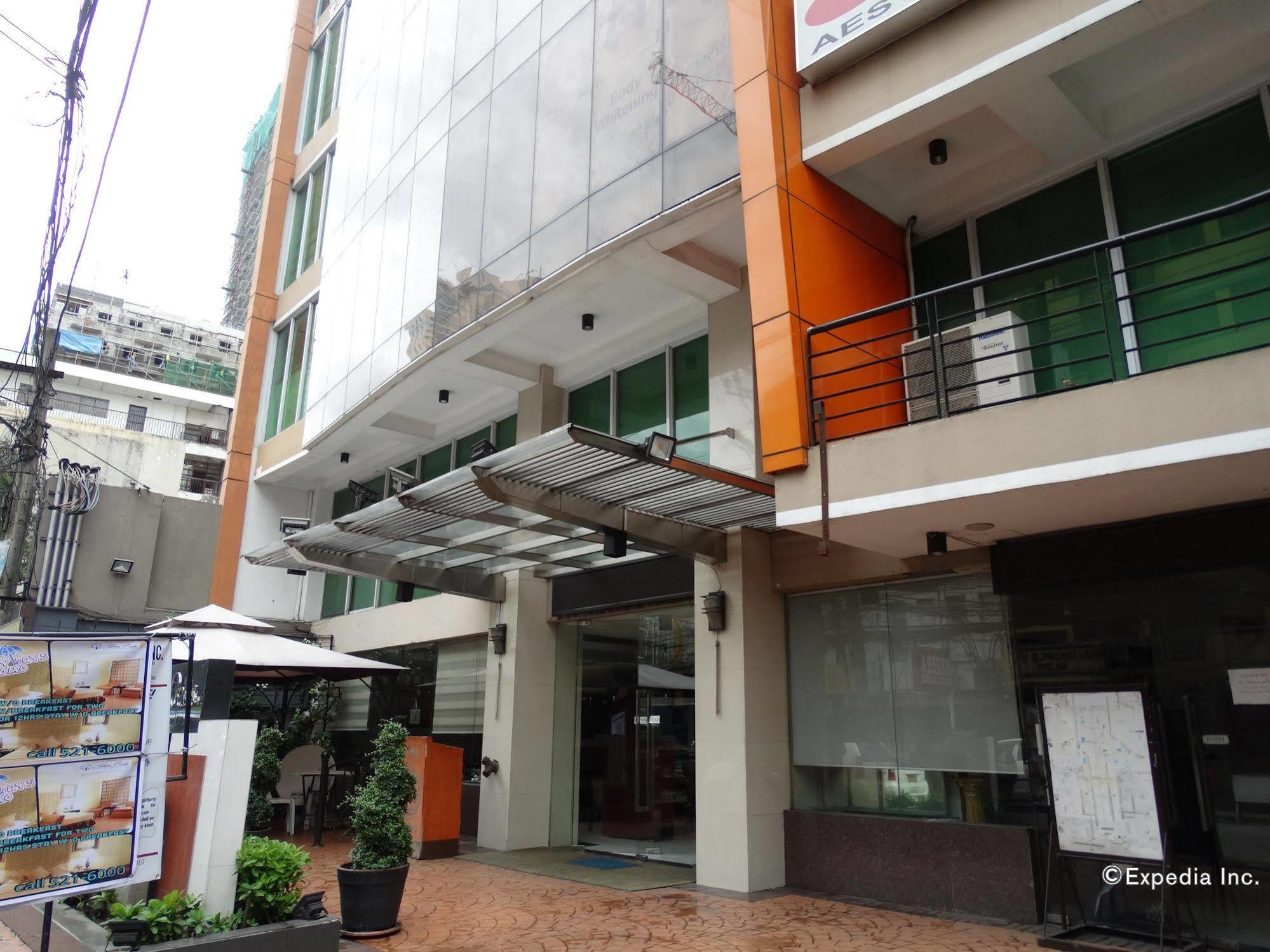 Silver Oaks Suites & Hotel Manille Extérieur photo
